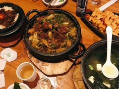 -百年石锅饭·朝鲜族传统民餐