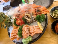 -枝魯枝魯自助料理
