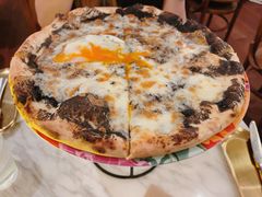 黑松露披萨-IL TEATRO 精品意大利餐厅