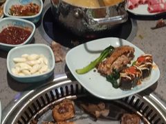 -金滏山烤肉·海鲜·火锅自助餐厅(襄阳万达店)