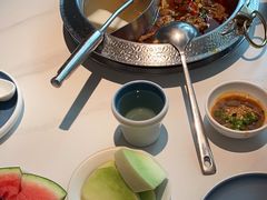 -左庭右院鲜牛肉火锅(金山万达店)