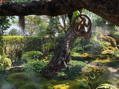 -Chom Cafe and Restaurant