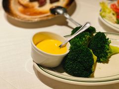 清蒸西兰花-Wolfgang’s Steakhouse 沃夫冈牛排馆(上海白玉兰广场店)