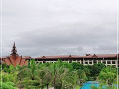 -西双版纳融创皇冠假日度假酒店