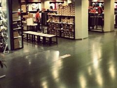 -五环Outlets(高新工厂店)