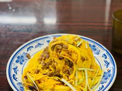 韭黄滑蛋叉烧饭-噏耷茶档