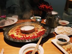 -潮火锅·麻辣牛肉火锅(观音桥方圆·LIVE店)