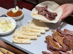 -小河公主秘制烤羊腿(小绿谷店)