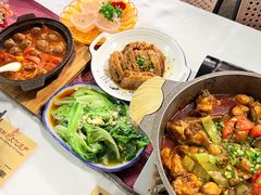 -刘姐啤酒鱼民族演艺餐厅(西街总店)