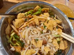-柳州肥姨妈大骨螺蛳粉(沙河店)