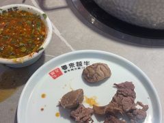 -宴全牛粤来越牛潮汕鲜牛肉火锅(海州万达广场店)