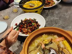 -有红鸡毛店·川菜(建设路店)