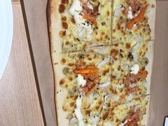 -必胜客(漕宝路店)