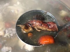 -威邵鸡煲(西华路总店)