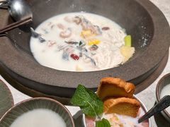 -鲜潭蒸汽石锅鱼(五道口购物中心店)