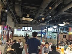 -马路牙子烧烤音乐酒馆(望京店)