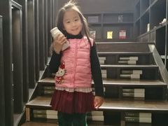 -钟书阁(松江泰晤士小镇店)