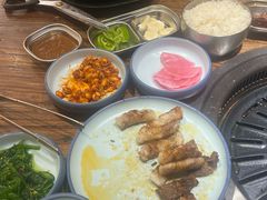 -明洞阿姨·韩式酱蟹烤肉·创意料理(三元桥店)