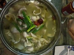 -新记印象酸菜鱼馆(天阳亲子广场店)