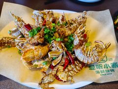 -曼听小寨海鲜烧烤·大连辣炒大王(盖州街店)