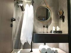 -舍居智能酒店(深圳宝安翻身地铁站店)