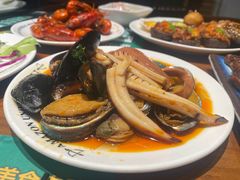 -亚马逊环球美食百汇(新城吾悦广场店)