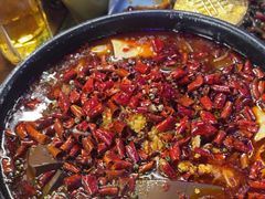 -路边边地标烧烤·川菜·小龙虾·音乐酒馆(良乡长虹店)