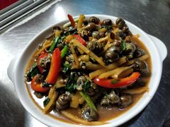 炒石螺-老友记海鲜粥店