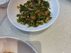 -阿瓦山寨·湘菜现炒·剁椒鱼头王(咸阳总店)