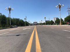 -霍尔果斯国门景区