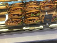星星炸鸡热狗-巴黎贝甜(大宁国际商业广场店)