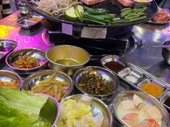 -豚豚家돈돈가韩国锅盖烤肉(新北万达店)