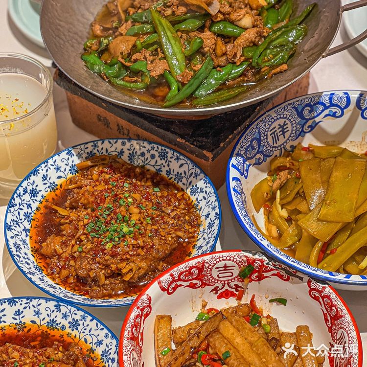 好吃到吃撑扶墙出来