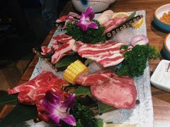 -明洞阿姨·韩式酱蟹烤肉·创意料理(三元桥店)