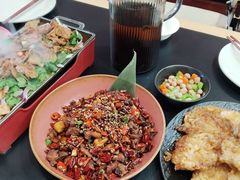 -红东阁东北菜烤肉酒馆(CROSS万象汇店)