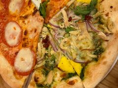 -城市大道红炉披萨烘焙坊