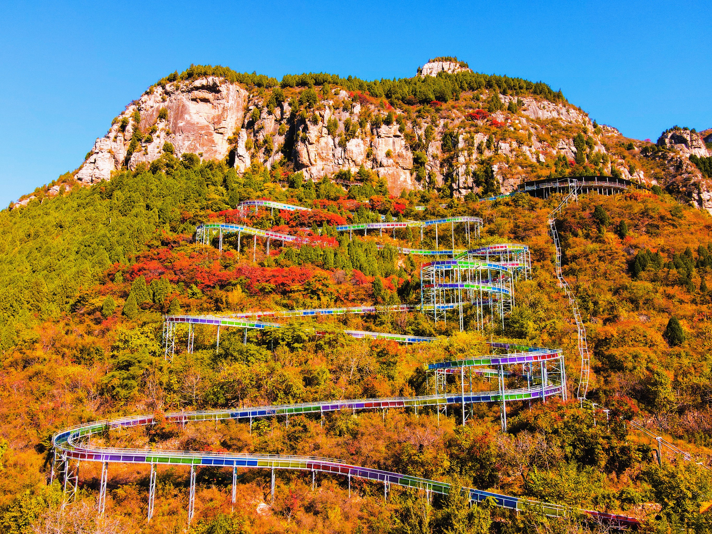 济南青龙山大峡谷图片