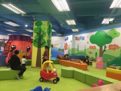 -莫莉幻想儿童乐园(武汉保利广场店)