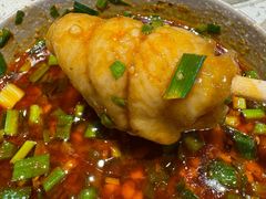 -肖肖酸萝卜鱼火锅(总店)