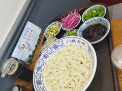 老北京炸酱面-门框胡同百年卤煮(新街口店)
