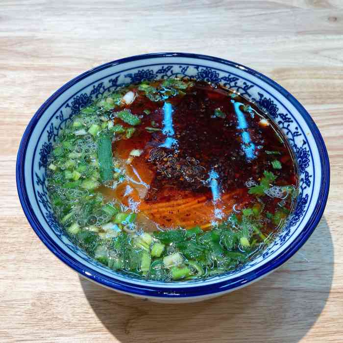 西固陈记牛肉面-"西固陈记牛肉面是朋友圈一位兰州姑娘推荐的.