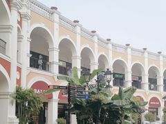 -佛罗伦萨小镇广佛名品奥特莱斯(疏港路店)