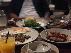 -Cau Go Vietnamese Cuisine