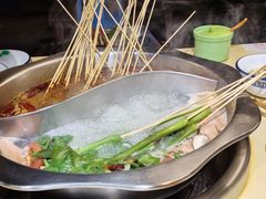 -李记称盘牛杂串串(广厦店)