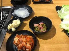 -肉甲韩国木炭烤肉(新壹街1店)