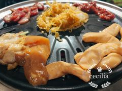 -明洞阿姨·韩式酱蟹烤肉·创意料理(三元桥店)