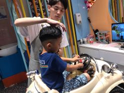 -Mengbaby·萌宝贝儿童理发(保利广场店)