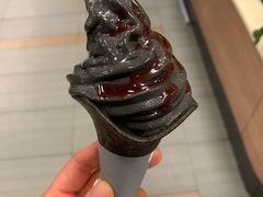 黑芝士冰激凌-肯德基(新市百店)
