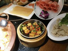 -山城鼎重庆老火锅(西安钟楼店)
