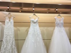-南京宝娜嫁衣婚纱礼服馆(中央路店)